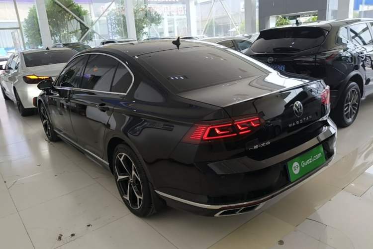Used Volkswagen Magotan 2023 2 Million Units Commemorative Edition 330TSI DSG Luxury Version Rear Left 45 Deg