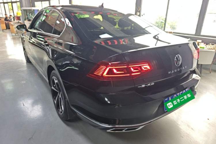 Used Volkswagen Magotan 2023 2 Million Units Commemorative Edition 330TSI DSG Luxury Version Rear Left 45 Deg