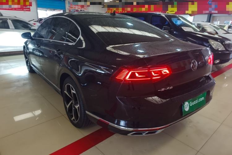 Used Volkswagen Magotan 2023 2 Million Units Commemorative Edition 330TSI DSG Luxury Version Rear Left 45 Deg