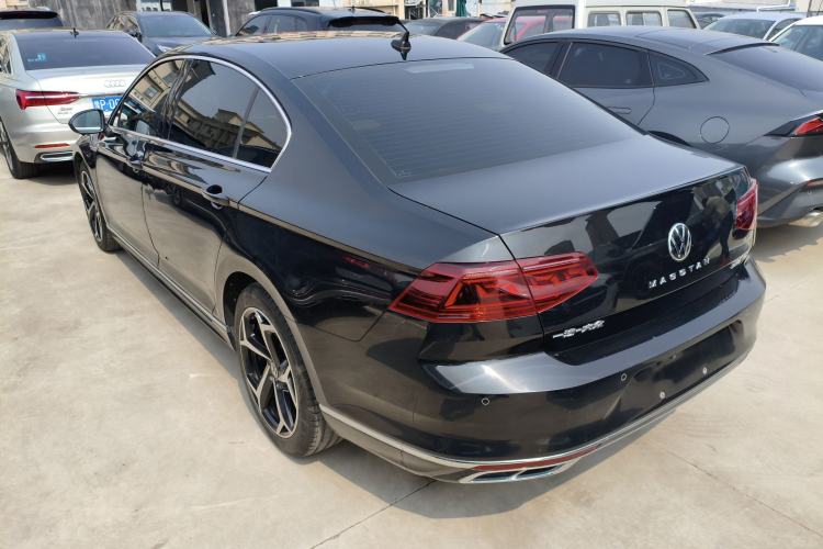 Used Volkswagen Magotan 2023 2 Million Units Commemorative Edition 330TSI DSG Luxury Version Rear Left 45 Deg