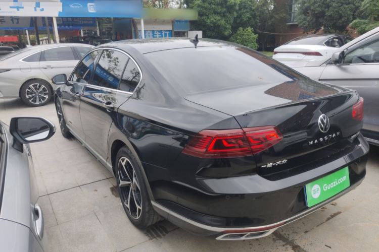 Used Volkswagen Magotan 2023 2 Million Units Commemorative Edition 330TSI DSG Luxury Version Rear Left 45 Deg