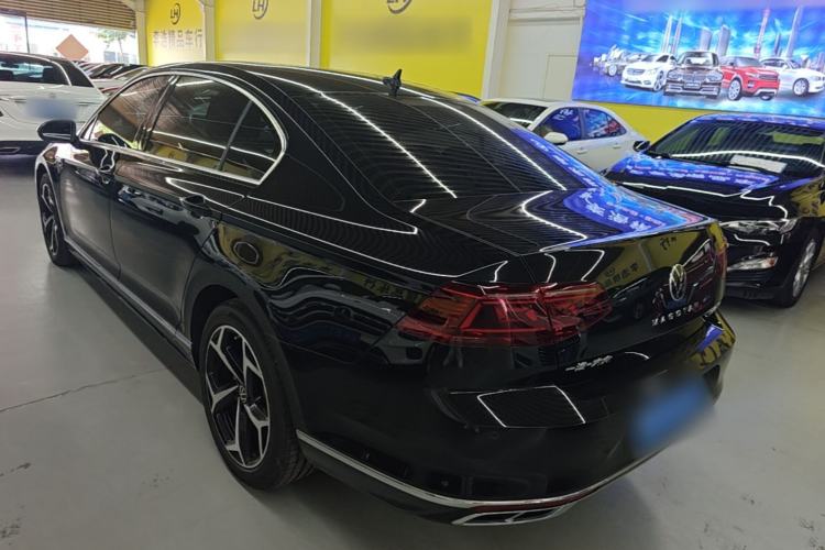 Used Volkswagen Magotan 2023 2 Million Units Commemorative Edition 330TSI DSG Luxury Version Rear Left 45 Deg