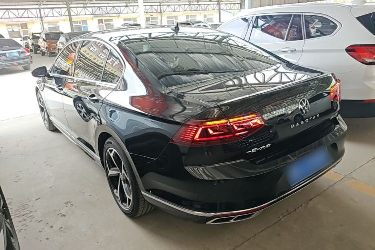 Used Volkswagen Magotan 2023 2 Million Units Commemorative Edition 330TSI DSG Luxury Version Rear Left 45 Deg