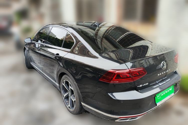 Used Volkswagen Magotan 2023 2 Million Units Commemorative Edition 330TSI DSG Luxury Version Rear Left 45 Deg