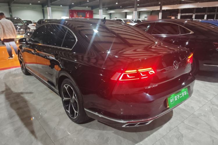 Used Volkswagen Magotan 2023 2 Million Units Limited Edition 330TSI DSG Leading Version Rear Left 45 Deg