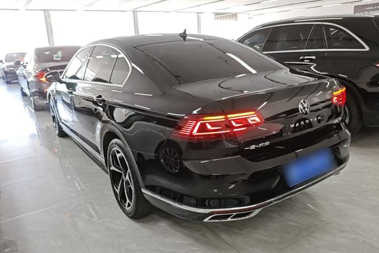 Used Volkswagen Magotan 2023 2 Million Units Limited Edition 330TSI DSG Leading Version Rear Left 45 Deg