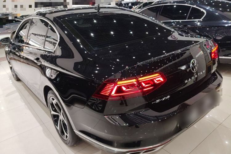 Used Volkswagen Magotan 2023 2 Million Units Commemorative Edition 330TSI DSG Luxury Version Rear Left 45 Deg