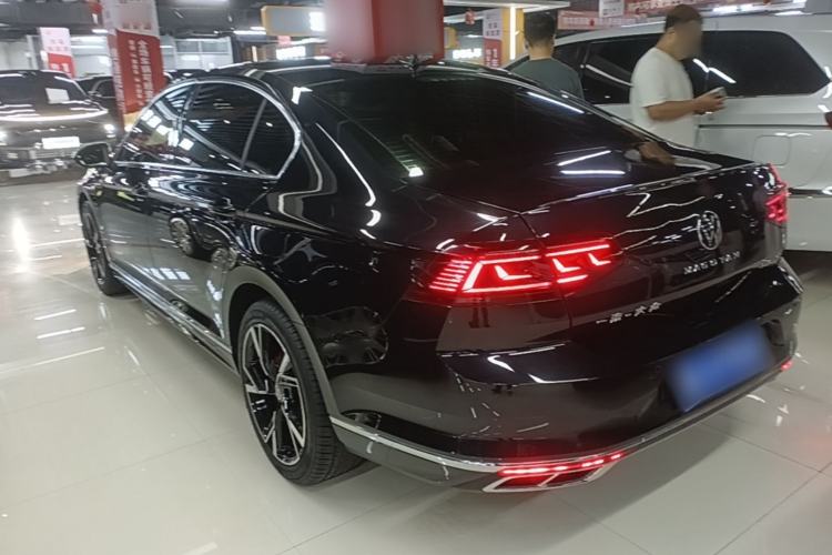 Used Volkswagen Magotan 2023 2 Million Units Commemorative Edition 330TSI DSG Luxury Version Rear Left 45 Deg