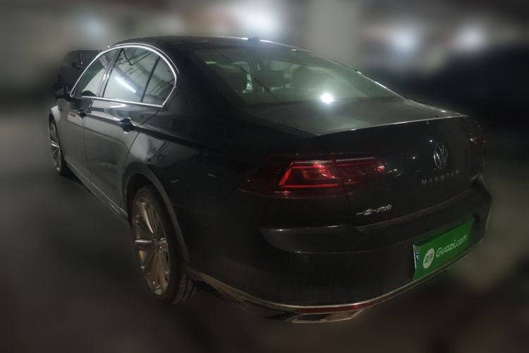 Used Volkswagen Magotan 2023 2 Million Units Commemorative Edition 330TSI DSG Luxury Version Rear Left 45 Deg