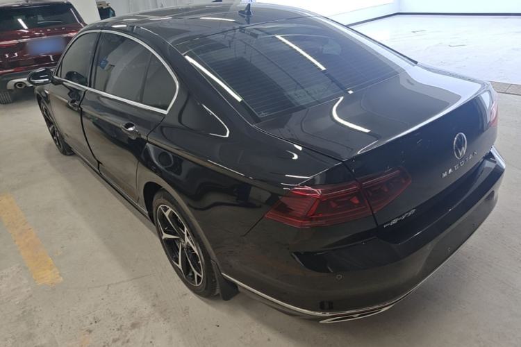 Used Volkswagen Magotan 2023 2 Million Units Commemorative Edition 330TSI DSG Luxury Version Rear Left 45 Deg