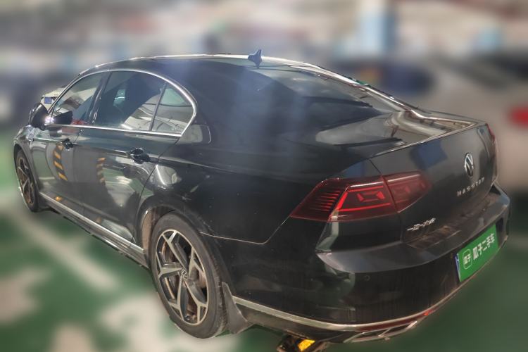 Used Volkswagen Magotan 2023 2 Million Units Commemorative Edition 330TSI DSG Luxury Version Rear Left 45 Deg