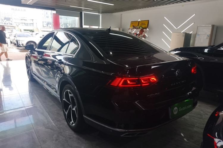 Used Volkswagen Magotan 2023 2 Million Units Limited Edition 330TSI DSG Leading Version Rear Left 45 Deg