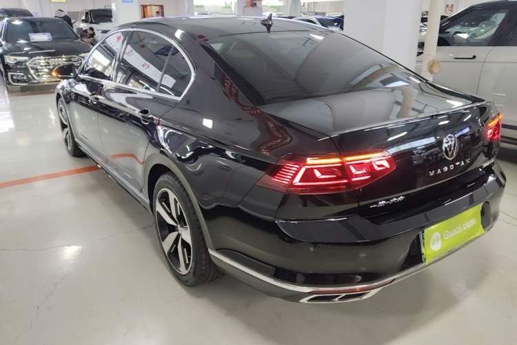 Used Volkswagen Magotan 2023 2 Million Units Commemorative Edition 330TSI DSG Luxury Version Rear Left 45 Deg