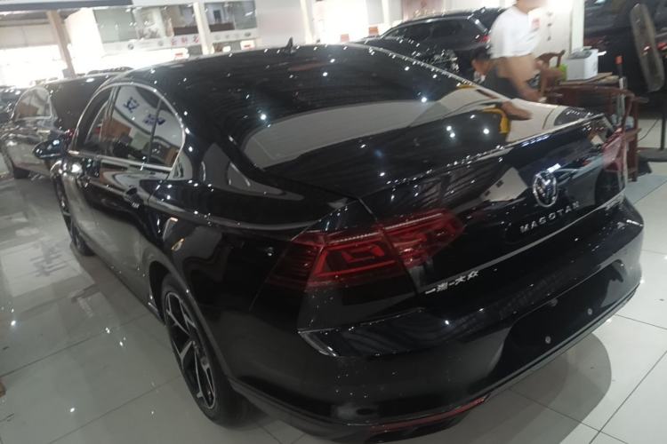 Used Volkswagen Magotan 2023 2 Million Units Commemorative Edition 330TSI DSG Luxury Version Rear Left 45 Deg