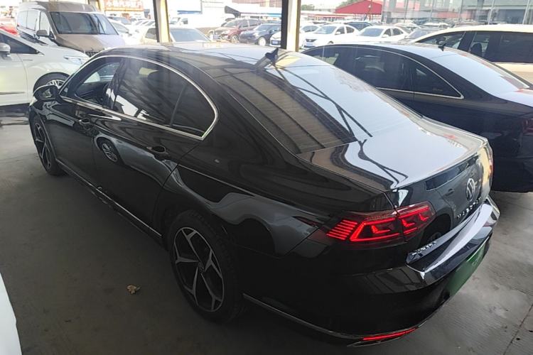 Used Volkswagen Magotan 2023 2 Million Units Limited Edition 330TSI DSG Leading Version Rear Left 45 Deg
