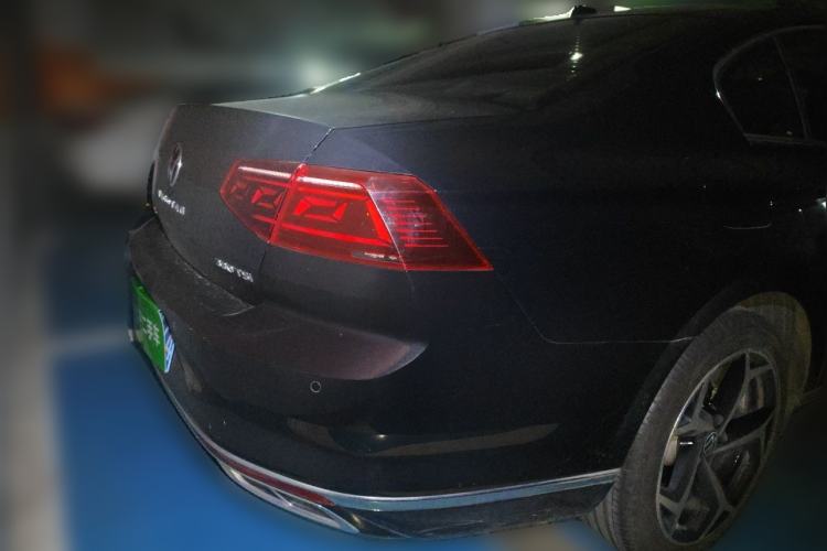 Used Volkswagen Magotan 2023 2 Million Units Commemorative Edition 330TSI DSG Luxury Version Rear