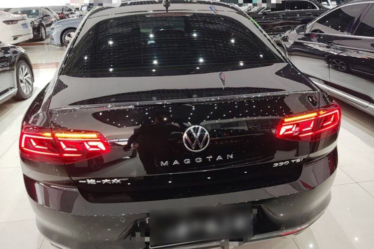 Used Volkswagen Magotan 2023 2 Million Units Commemorative Edition 330TSI DSG Luxury Version Rear