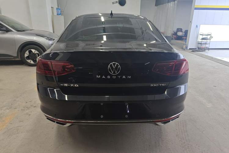Used Volkswagen Magotan 2023 2 Million Units Commemorative Edition 330TSI DSG Luxury Version Rear