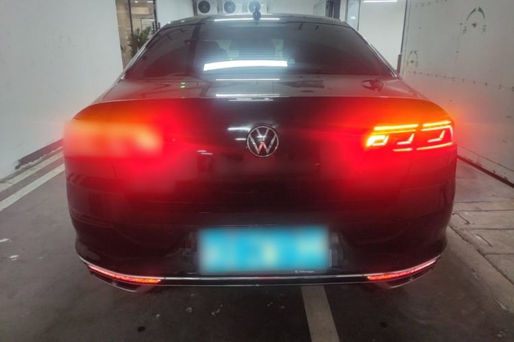 Used Volkswagen Magotan 2023 2 Million Units Commemorative Edition 330TSI DSG Luxury Version Rear