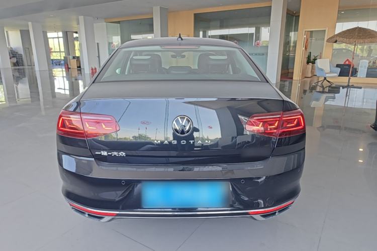 Used Volkswagen Magotan 2023 2 Million Units Commemorative Edition 330TSI DSG Luxury Version Rear