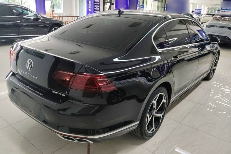 Used Volkswagen Magotan 2023 2 Million Units Limited Edition 330TSI DSG Leading Version Rear Right 45 Deg