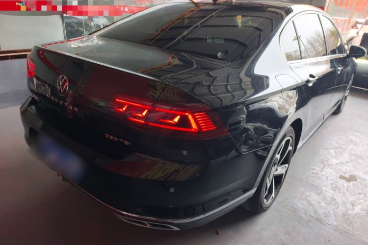Used Volkswagen Magotan 2023 2 Million Units Limited Edition 330TSI DSG Leading Version Rear Right 45 Deg