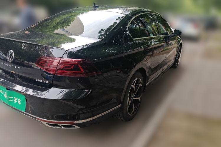 Used Volkswagen Magotan 2023 2 Million Units Commemorative Edition 330TSI DSG Luxury Version Rear Right 45 Deg