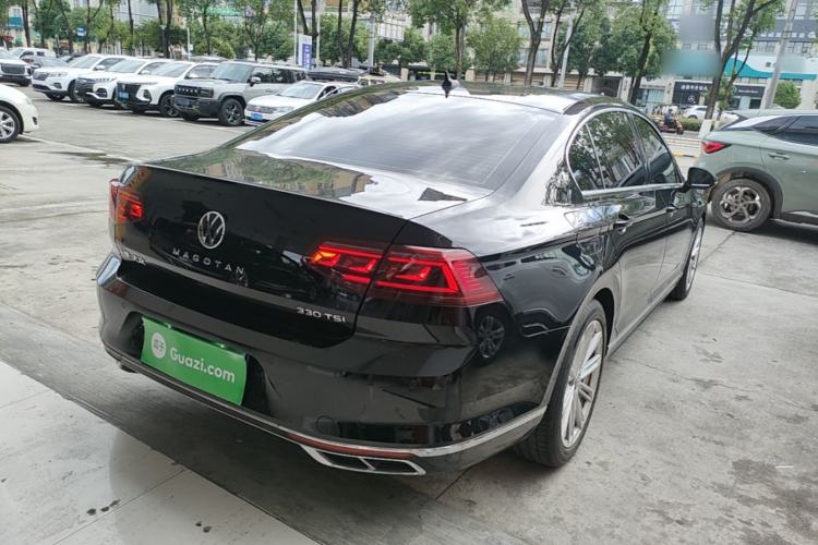 Used Volkswagen Magotan 2023 2 Million Units Limited Edition 330TSI DSG Leading Version Rear Right 45 Deg