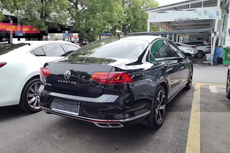 Used Volkswagen Magotan 2023 2 Million Units Limited Edition 330TSI DSG Leading Version Rear Right 45 Deg