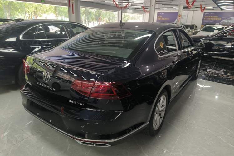 Used Volkswagen Magotan 2023 2 Million Units Limited-Edition 280TSI DSG Comfort Version Rear Right 45 Deg