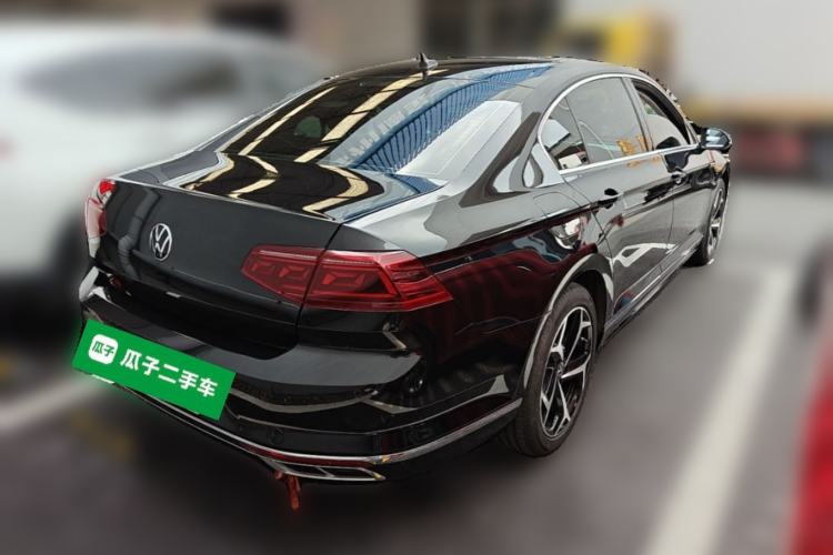 Used Volkswagen Magotan 2023 2 Million Units Commemorative Edition 330TSI DSG Luxury Version Rear Right 45 Deg