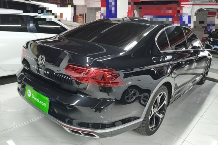Used Volkswagen Magotan 2023 2 Million Units Commemorative Edition 330TSI DSG Luxury Version Rear Right 45 Deg