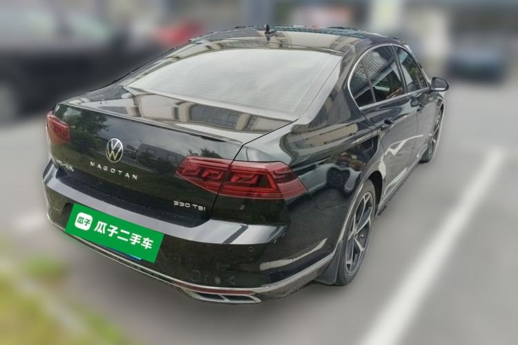 Used Volkswagen Magotan 2023 2 Million Units Commemorative Edition 330TSI DSG Luxury Version Rear Right 45 Deg