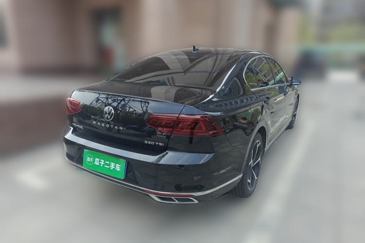 Used Volkswagen Magotan 2023 2 Million Units Commemorative Edition 330TSI DSG Luxury Version Rear Right 45 Deg
