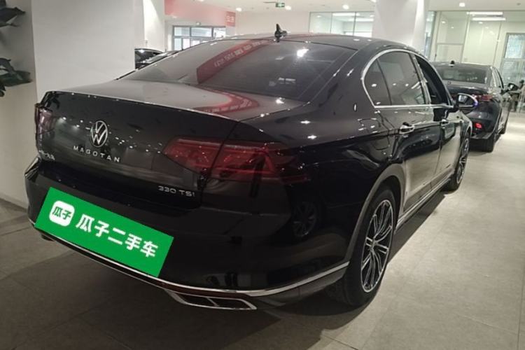 Used Volkswagen Magotan 2023 2 Million Units Commemorative Edition 330TSI DSG Luxury Version Rear Right 45 Deg