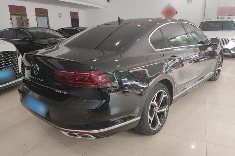 Used Volkswagen Magotan 2023 2 Million Units Commemorative Edition 330TSI DSG Luxury Version Rear Right 45 Deg