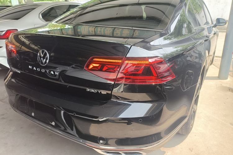 Used Volkswagen Magotan 2023 2 Million Units Commemorative Edition 330TSI DSG Luxury Version Rear Right 45 Deg