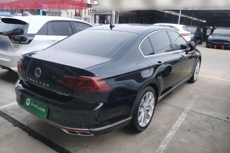 Used Volkswagen Magotan 2023 2 Million Units Limited Edition 330TSI DSG Leading Version Rear Right 45 Deg
