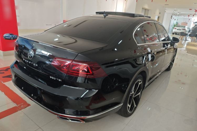 Used Volkswagen Magotan 2023 2 Million Units Limited Edition 330TSI DSG Leading Version Rear Right 45 Deg