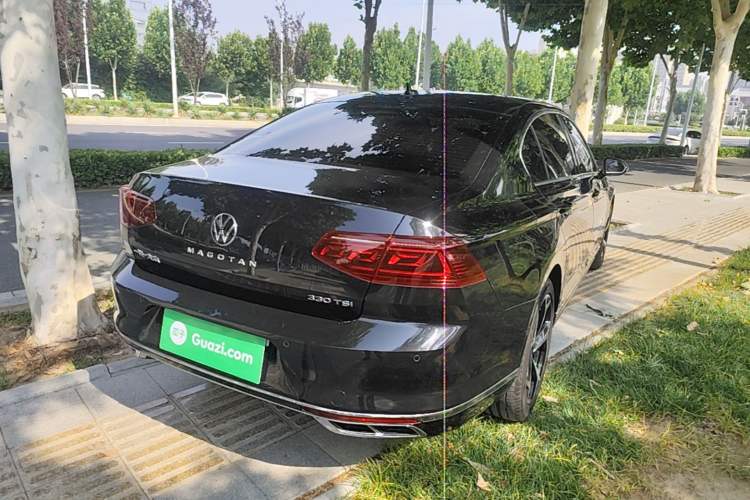Used Volkswagen Magotan 2023 2 Million Units Commemorative Edition 330TSI DSG Luxury Version Rear Right 45 Deg