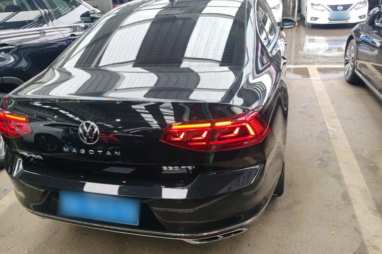 Used Volkswagen Magotan 2023 2 Million Units Commemorative Edition 330TSI DSG Luxury Version Rear Right 45 Deg