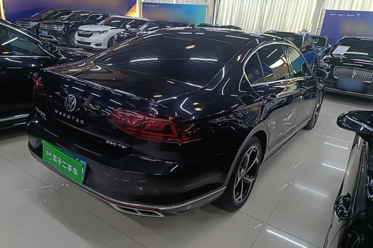 Used Volkswagen Magotan 2023 2 Million Units Limited Edition 330TSI DSG Leading Version Rear Right 45 Deg