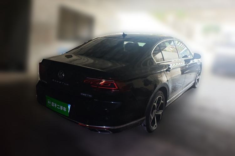 Used Volkswagen Magotan 2023 2 Million Units Commemorative Edition 330TSI DSG Luxury Version Rear Right 45 Deg