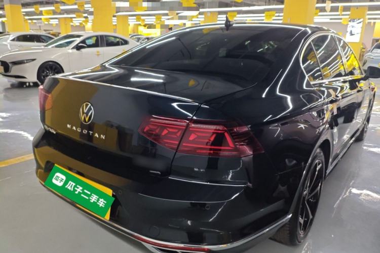 Used Volkswagen Magotan 2023 2 Million Units Commemorative Edition 330TSI DSG Luxury Version Rear Right 45 Deg