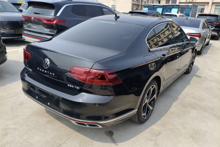 Used Volkswagen Magotan 2023 2 Million Units Commemorative Edition 330TSI DSG Luxury Version Rear Right 45 Deg
