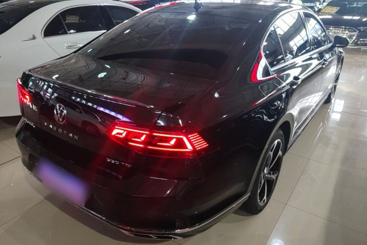 Used Volkswagen Magotan 2023 2 Million Units Limited Edition 330TSI DSG Leading Version Rear Right 45 Deg