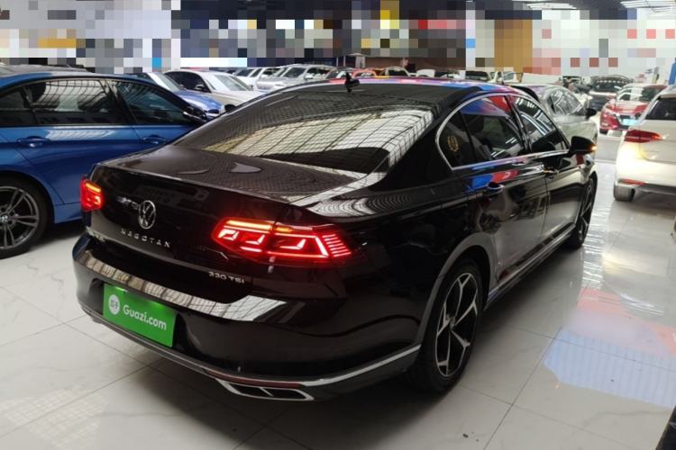 Used Volkswagen Magotan 2023 2 Million Units Commemorative Edition 330TSI DSG Luxury Version Rear Right 45 Deg