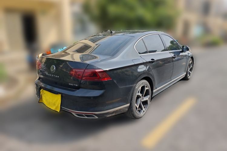 Used Volkswagen Magotan 2023 2 Million Units Commemorative Edition 330TSI DSG Luxury Version Rear Right 45 Deg