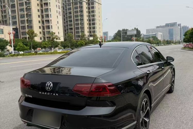 Used Volkswagen Magotan 2023 2 Million Units Commemorative Edition 330TSI DSG Luxury Version Rear Right 45 Deg