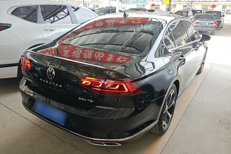 Used Volkswagen Magotan 2023 2 Million Units Commemorative Edition 330TSI DSG Luxury Version Rear Right 45 Deg
